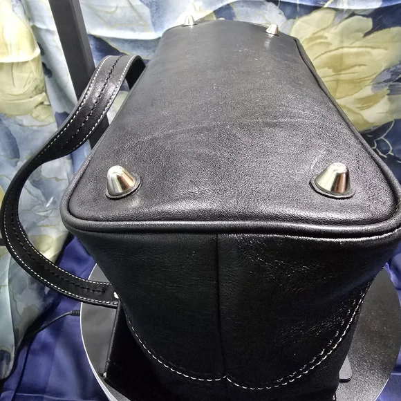 EUC Coach Black Leather Hamilton Handbag/Satchel - Picture 11 of 16